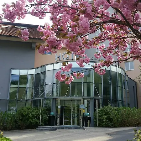 Hotel Woerthersee