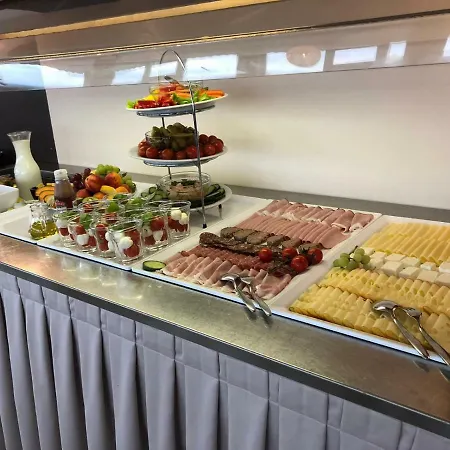 Hotell Woerthersee Tiebitsch